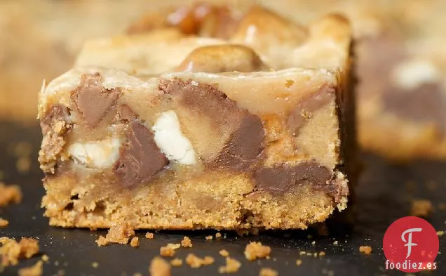 Cuadrados de Barras de Caramelo de Mantequilla de Maní