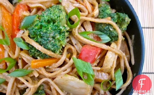 Salteado de Soba de Maní