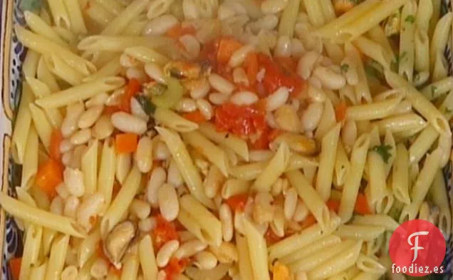 Pasta con Mejillones y Frijoles: Penne con Cozze e Fagioli