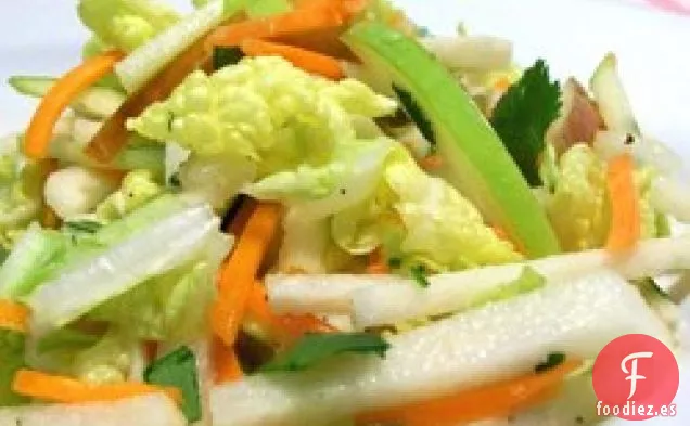 Jícama, Zanahoria y Ensalada de Manzana Verde