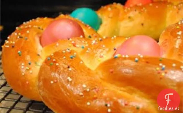 Pan de Huevo de Pascua Trenzado