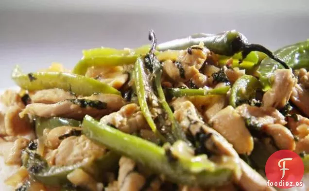 Pollo a la Albahaca