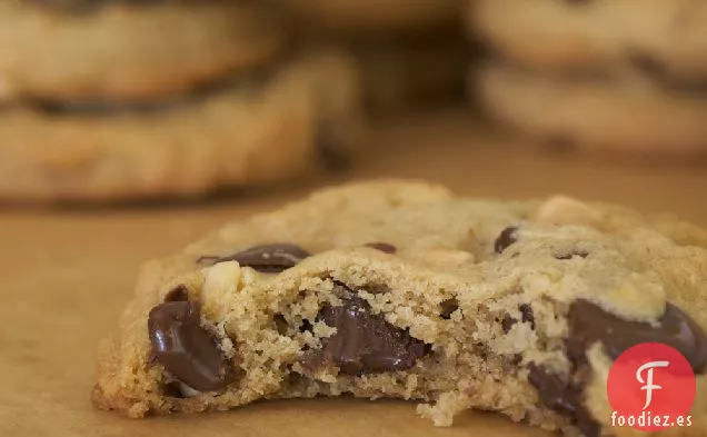 Galletas Gruesas De Maní, Chocolate Y Canela