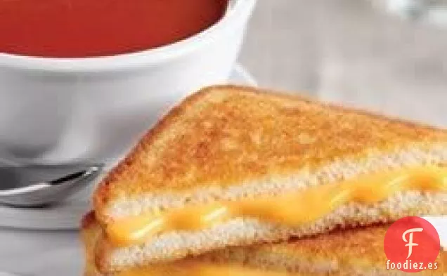 Sopa de Tomate y Sándwich de Queso a la Parrilla