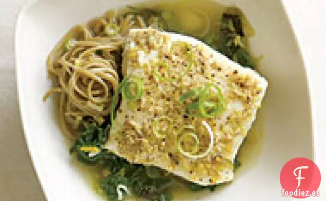 Fletán Escalfado con Limón y Jengibre con Puerros y Espinacas