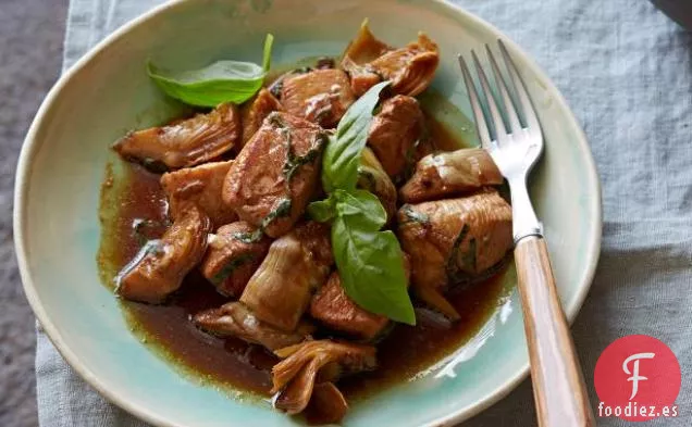 Pollo al Limón con Corazones de Alcachofa