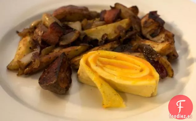 Tortilla Enrollada de Queso Cheddar con Patatas Asadas con Tocino