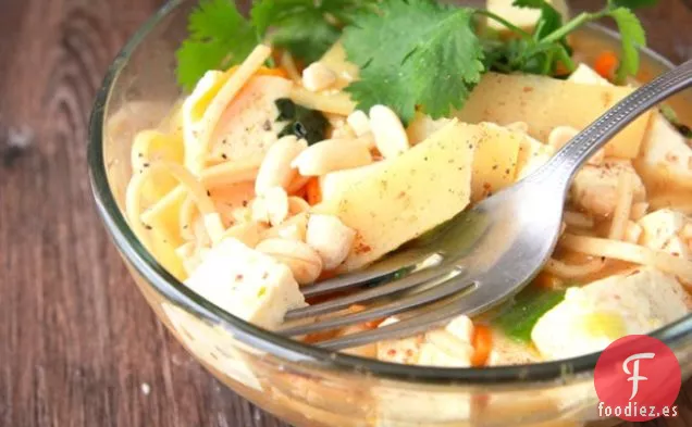 Tazón Vegano de Fideos al Curry Verde