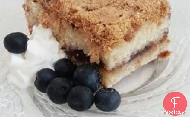Pastel de Café de Arándanos con Crema Agria
