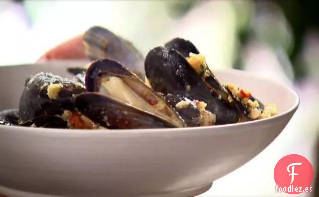 Migas de Pan de Mejillones y Albahaca