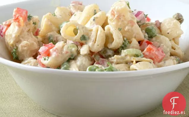 Ensalada de Macarrones con Tocino, Guisantes y Aderezo Cremoso de Dijon