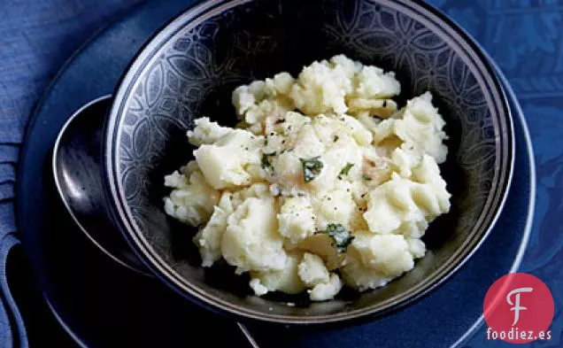 Puré de Patatas Doradas Yukon con Mantequilla de Rábano Picante