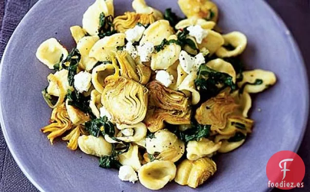 Orecchiette Con Alcachofas y Acelgas