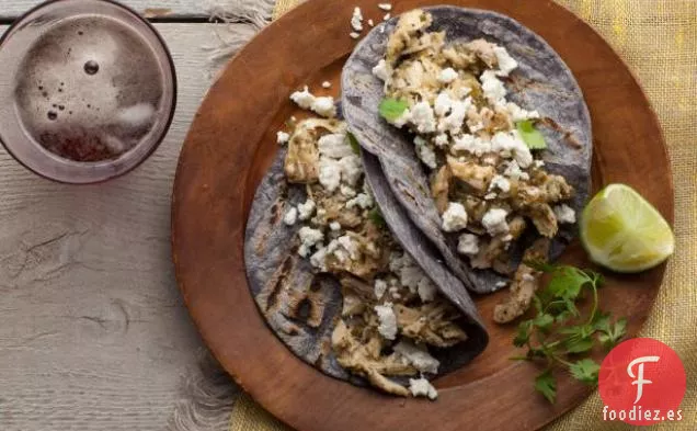 Tacos de Pollo y Tomate Rallados con Queso Fresco