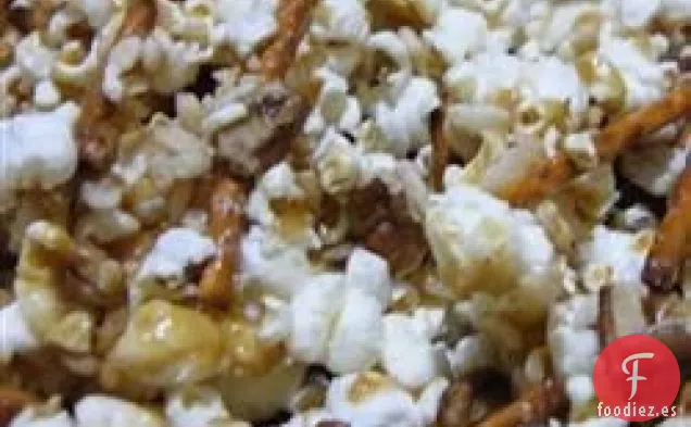 Mezcla de Bocadillos de Maíz Caramelizado