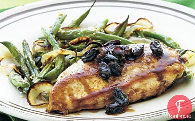 Pollo con Pasas Escalfadas de Granada y Sake