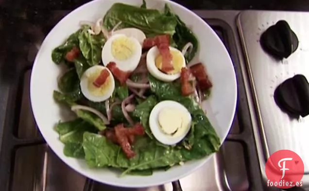 Ensalada de Espinacas con Aderezo de Tocino Tibio