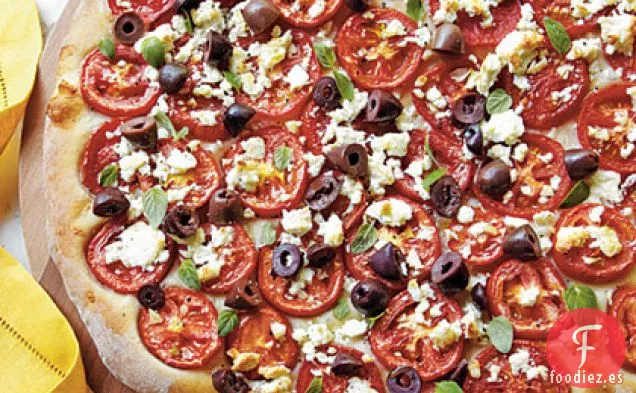 Pizza de Tomate Fresco y Queso Feta