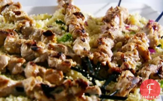 Satay de Pollo con Cuscús de Verduras a la Parrilla