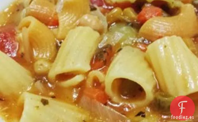 Sopa de Pasta Con Tomate Garbanzo