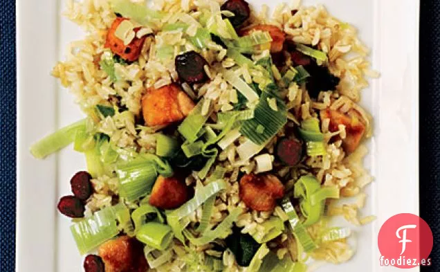 Arroz Frito con Pollo con Puerros y Arándanos Secos