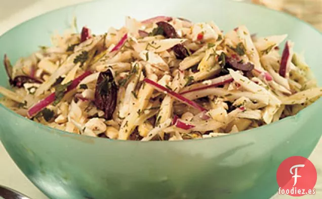 Ensalada de col de hinojo, queso Feta y Kalamata