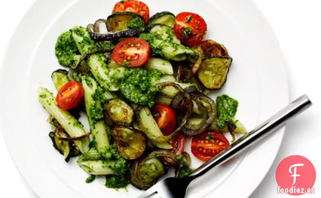 Pasta Primavera con Pesto de Rúcula