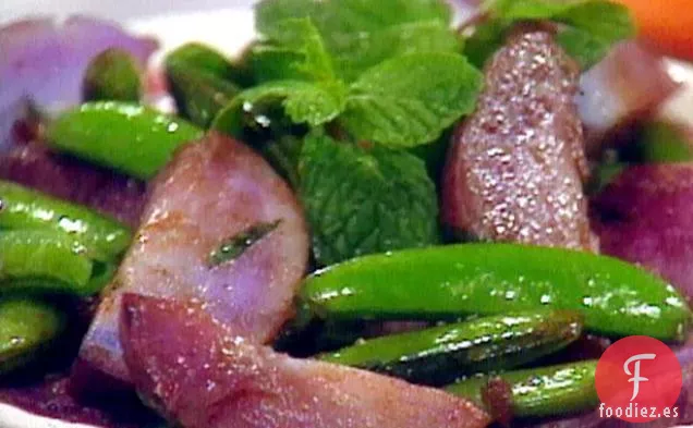 Desorden de Guisantes y Cosas (Papa Morada, Guisantes de Azúcar y Ensalada de Menta)