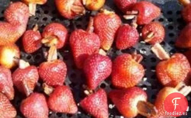 Fresas Rellenas de Tocino A La Parrilla