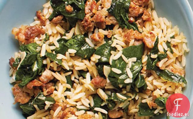 Tazón de Arroz con Salchicha y Espinacas