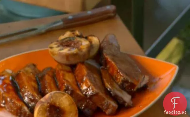 Lomo de Cerdo a la Parrilla Siciliano con Melocotones a la Parrilla Agrodolce