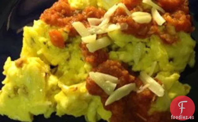 Huevos Revueltos con Puerro y Salsa