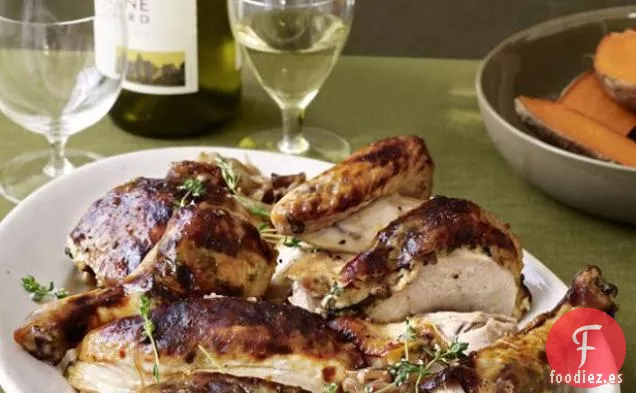 Pollo Aderezado con Pan de Maíz del Sur