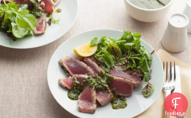Atún A La Plancha Con Pesto De Albahaca