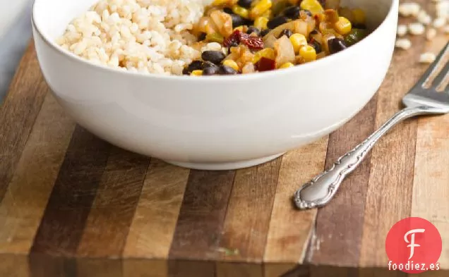 Tazón De Frijoles Negros Chipotle, Maíz Y Arroz