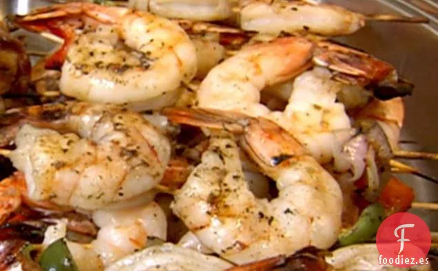 Brochetas de Camarones Ennegrecidas