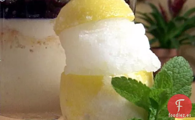 Hielo de Limón y Jengibre en Tazas de Limón
