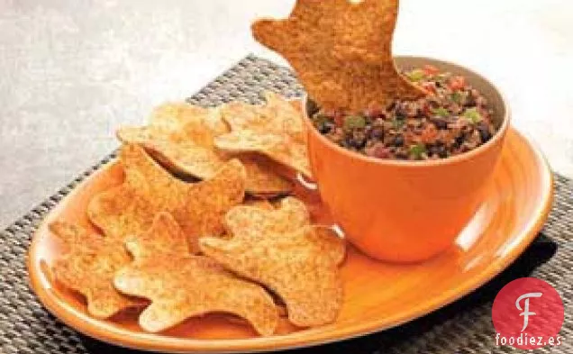 Salsa de Frijoles Negros con Chips