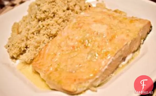 Salmón a la Plancha con Mantequilla de Habanero y Lima