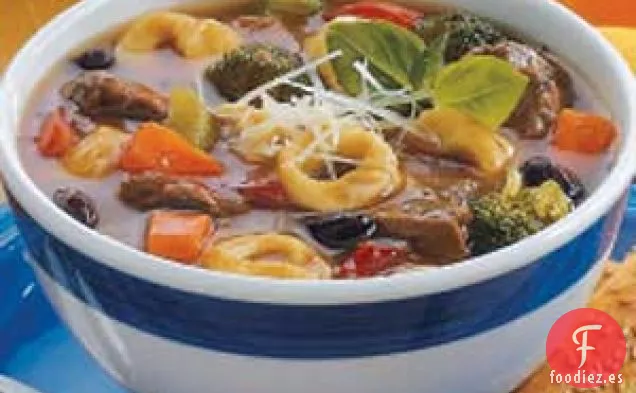Sopa de Tortellini de Ternera y Frijoles