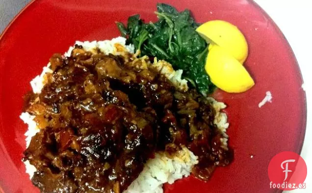 Estofado De Rabo De Toro Con Tomates Y Tocino
