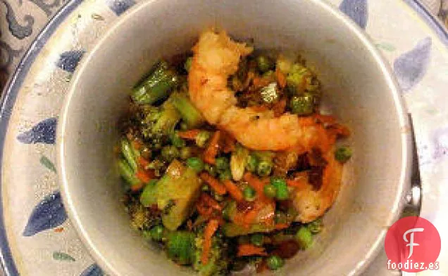 Salteado De Pollo, Cerdo O Camarones Con soja Cítrica