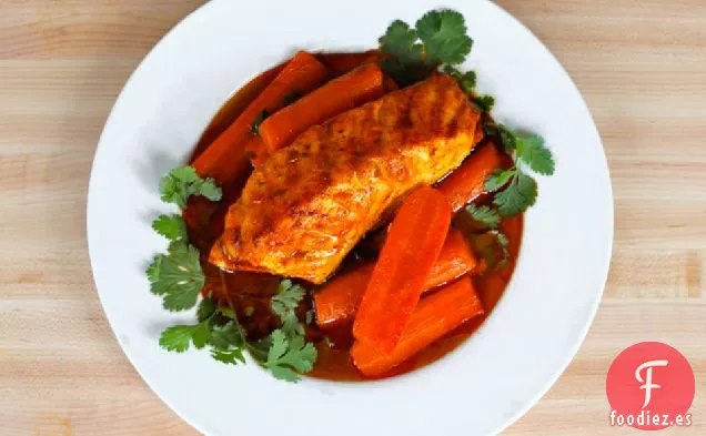 Pescado Ahumado con Pimentón y Zanahorias