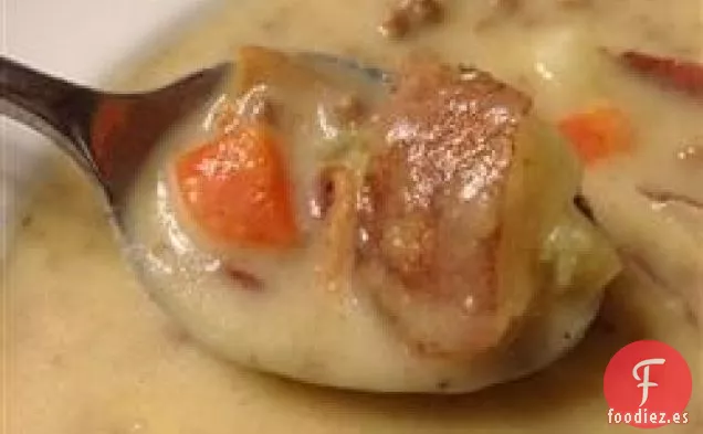 Sopa de Patata y Hamburguesa con Queso Y Tocino
