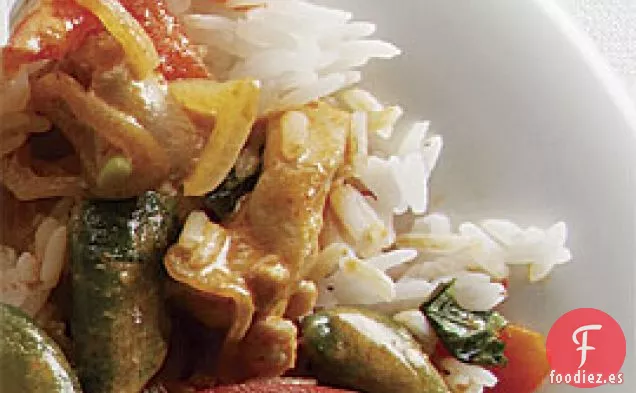 Curry Rojo Tailandés Con Pollo y Verduras