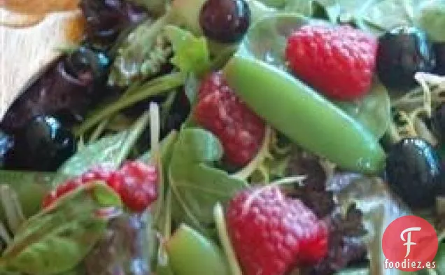 Ensalada De Guisantes Y Bayas Con Broche De Azúcar