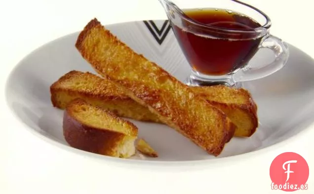 Dedos de Tostadas Francesas con Jarabe de Arce Bourbon de Jengibre