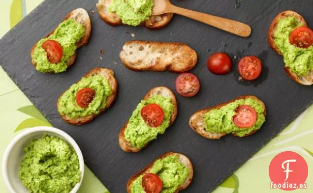 Crostini de Pesto de Guisantes