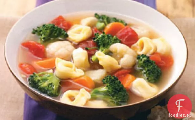 Sopa de Tortellini Vegetariana