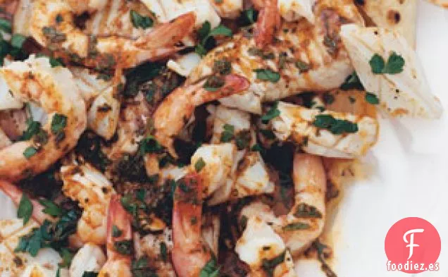 Parrilla Mixta De Mariscos Con Aderezo De Pimentón y limón